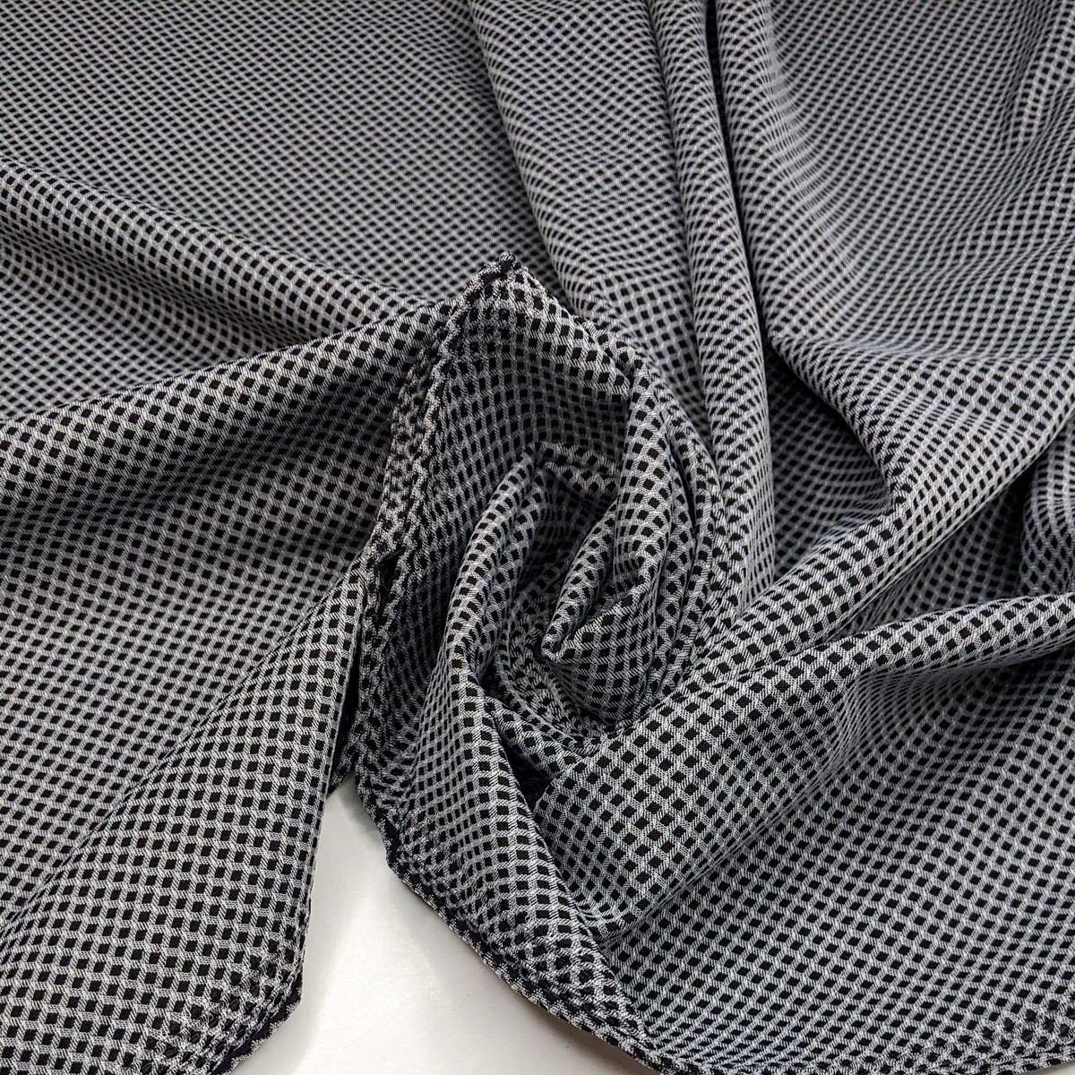 Gloomy Micro Checkers - Trico Mesh Nylon/Poly Knit - Black/Grey Checkered - 1.15M Bundle