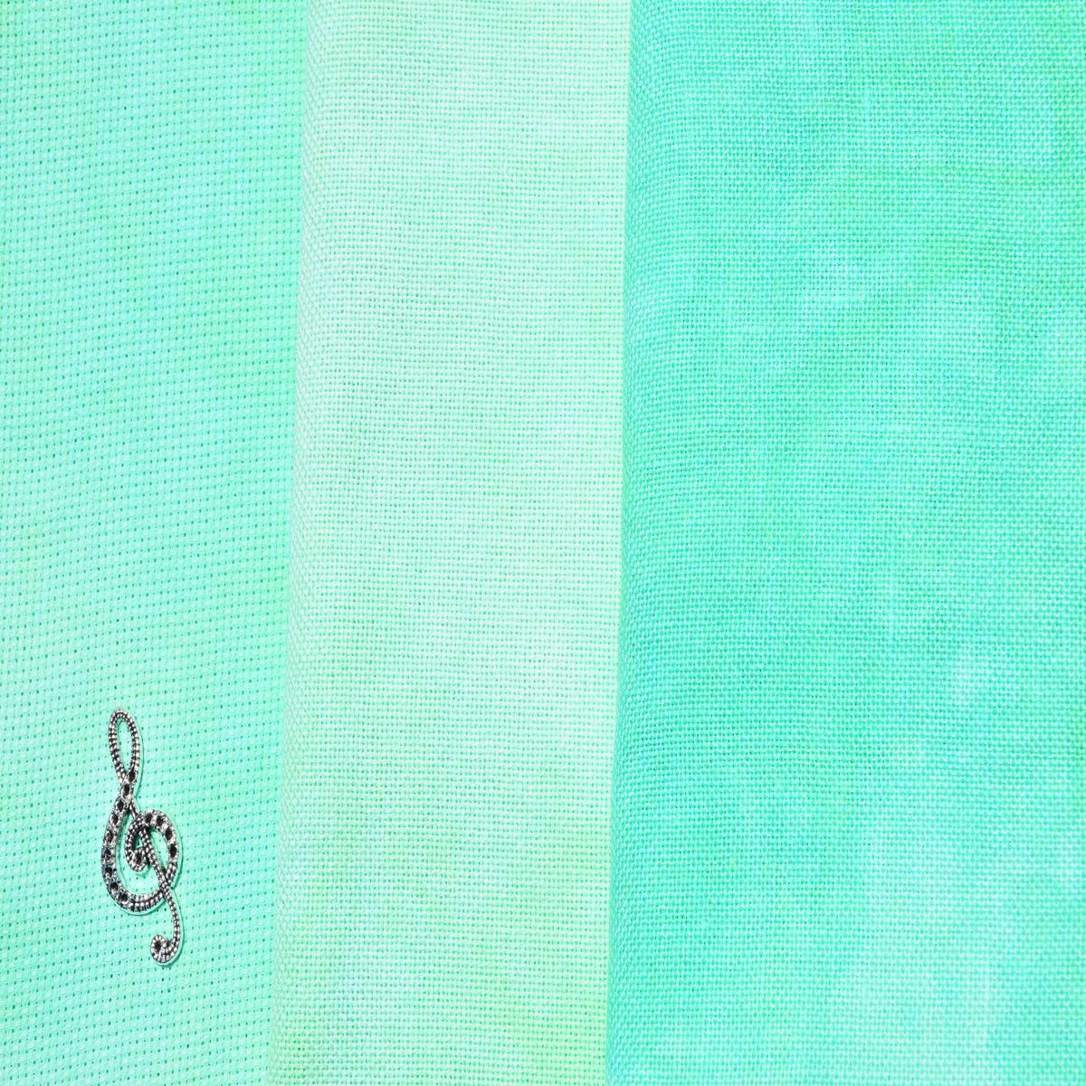 Ariel - Fat Half | Opalescant Lugana | 25 ct