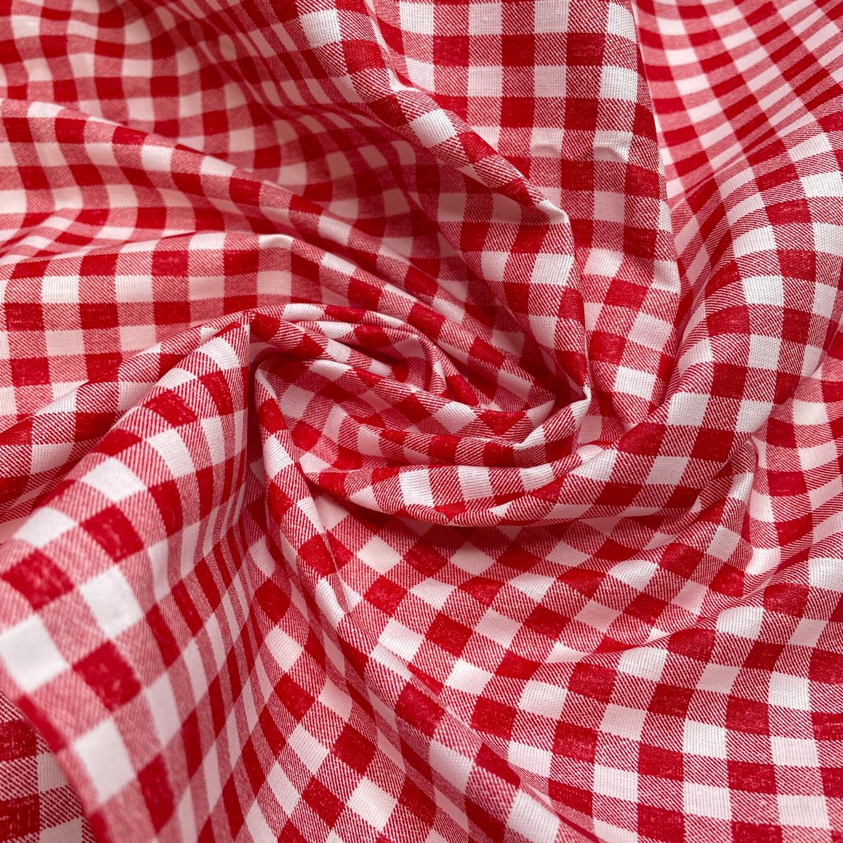 Picnic Table Chic - Poly Woven - Red/White Plaid - 1.35M Bundle
