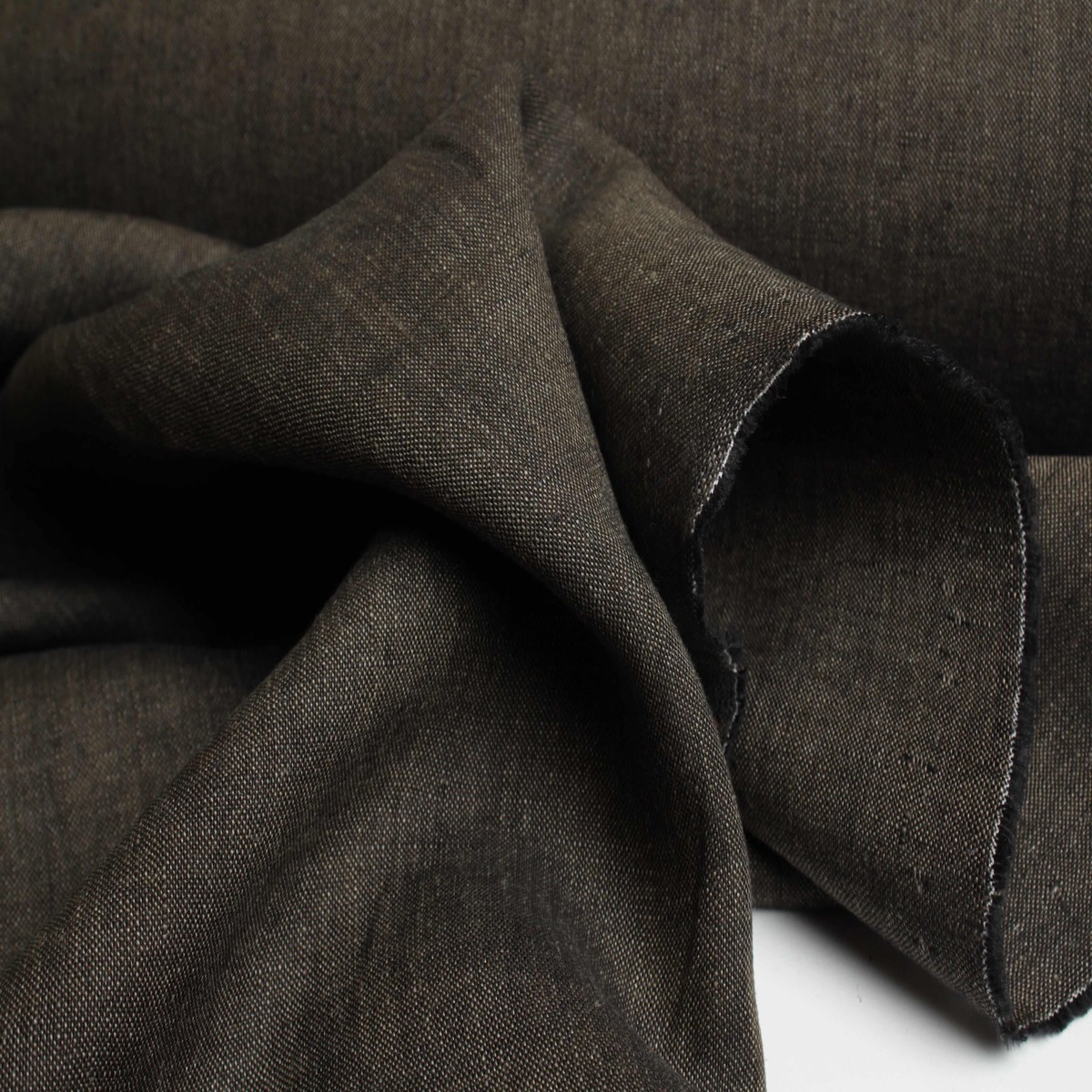 Swatch-Yarn Dyed Brown-Black, Mid-Weight washed Linen