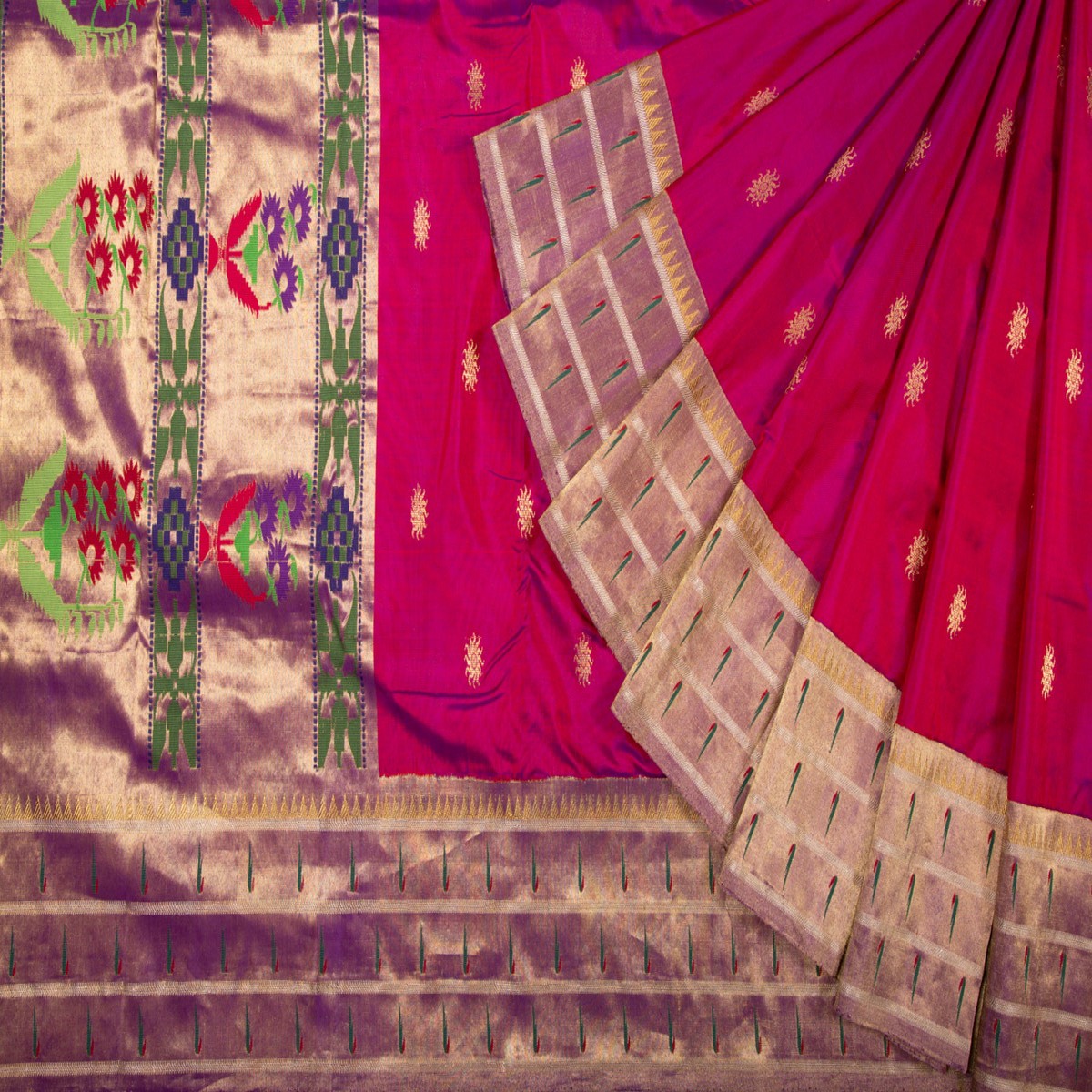Kanchipuram Silk Butta Pink Saree With Paithani Muniya Border