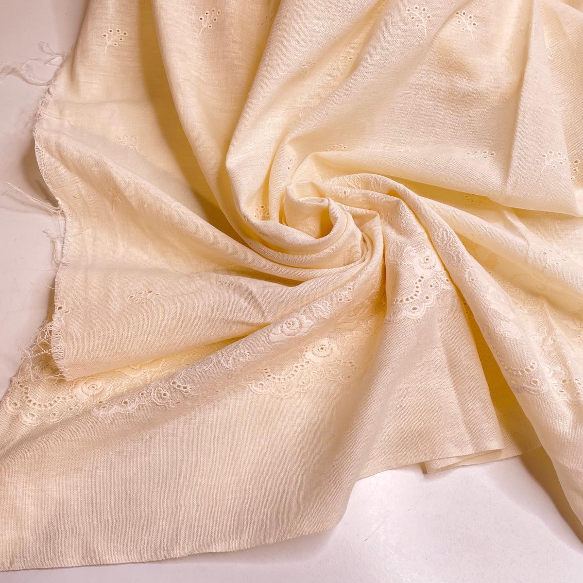 UB - Low Hanging Fruit - Embroidered Eyelet Cotton/Poly Woven - Cream Floral - 2.3M Bundle