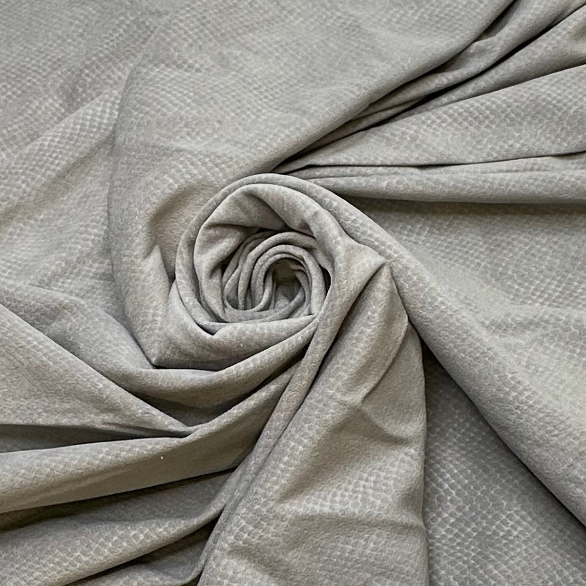 Finding Beauty In The Mundane - Polyester Blend Woven - Grey Animal Print - 2.3M Bundle