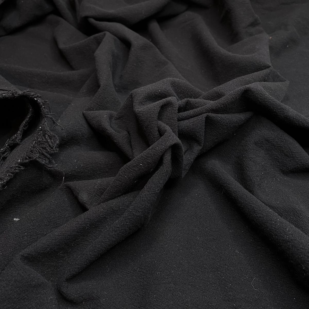 Ink Stained Seashells - Sandwashed Cotton Woven - Black - 1.3M Bundle