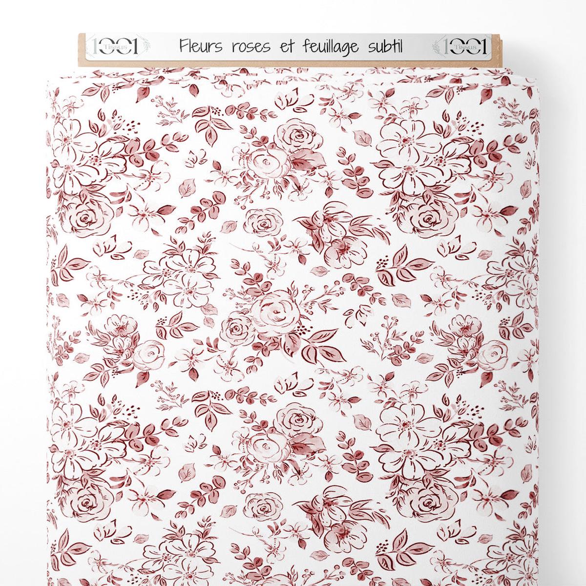 Tissu - Fleurs roses et feuillage subtil
