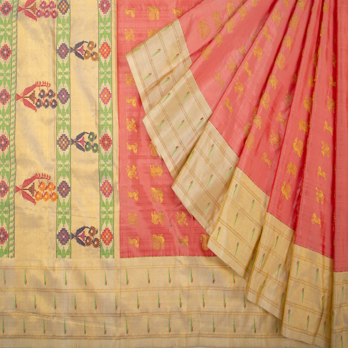 Kanchipuram Silk Butta Peach Saree With Attached Paithani Border