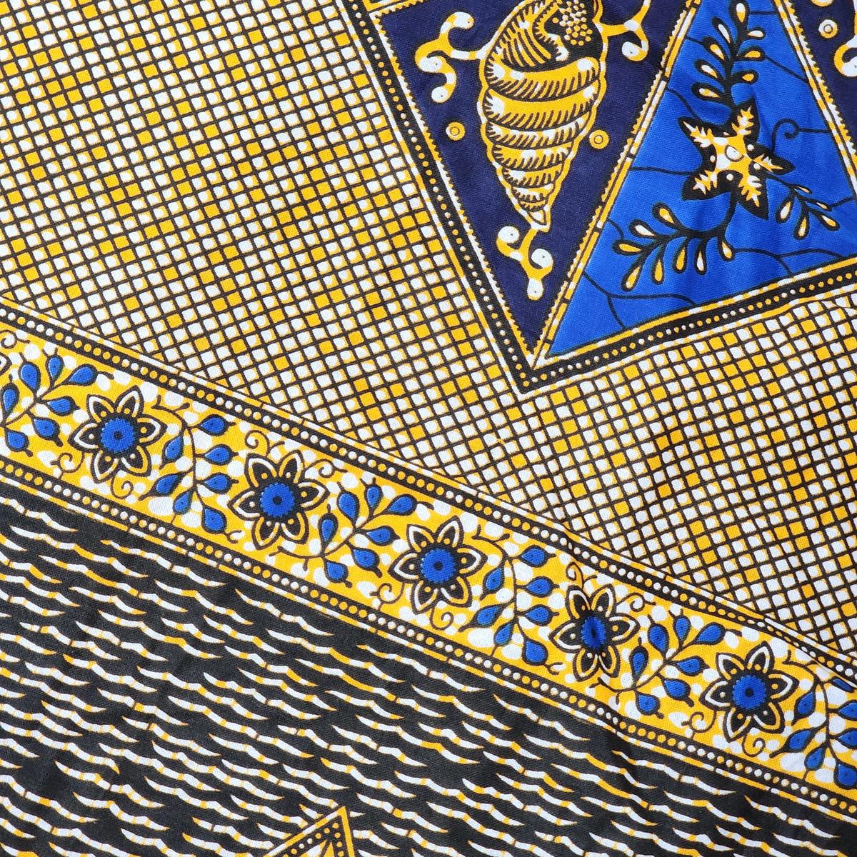 Tela Estampada 100% Algodn, Doble Cara- Print Africano de Conchas y Caballitos de Mar 44/45"