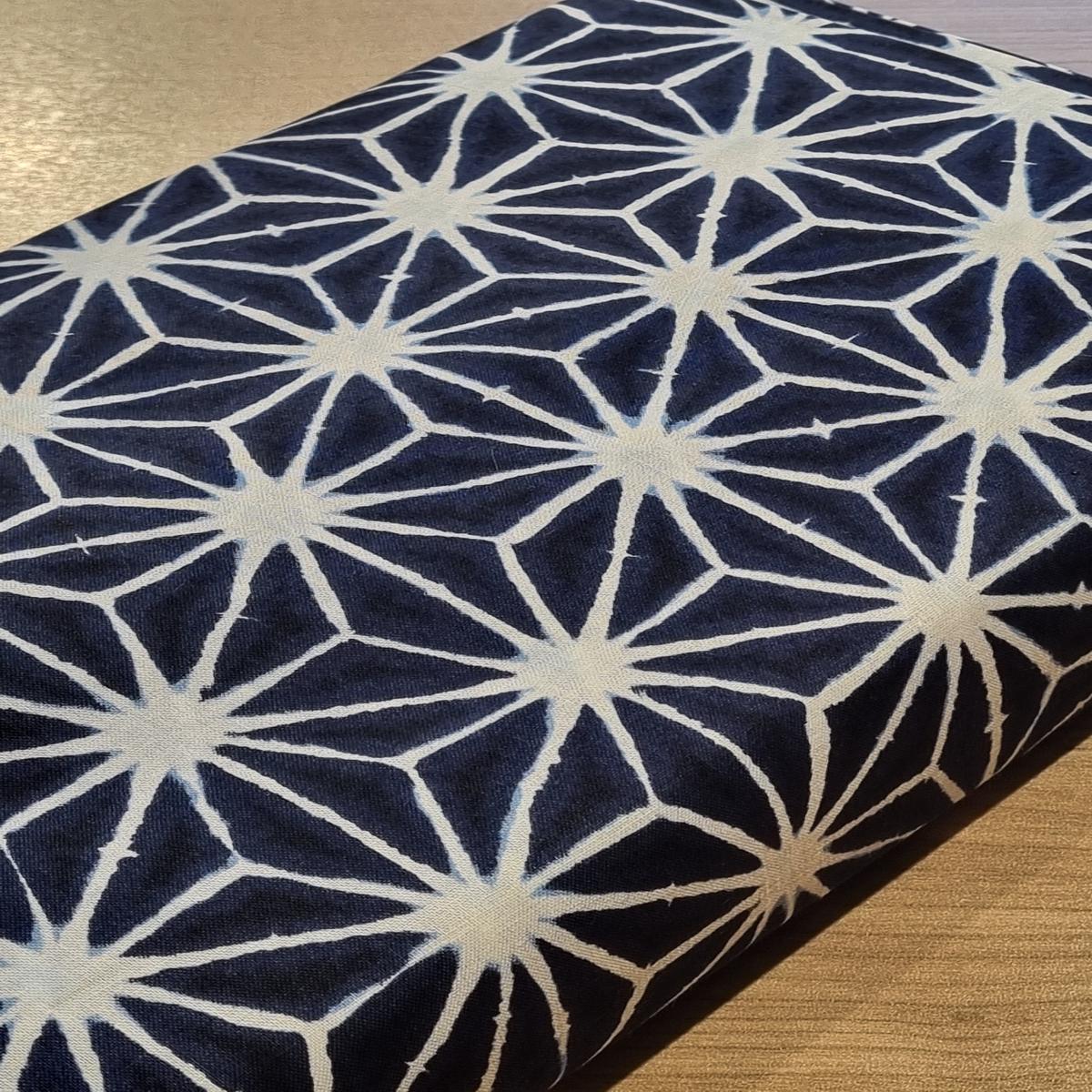 Japanese fabric - Shibori - large hemp leaf pattern (price per 10cm)