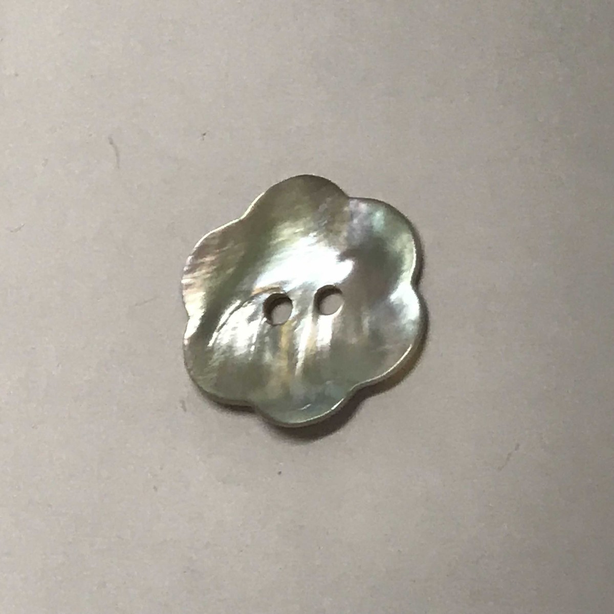 Mother of Pearl Flower 2 Hole Button