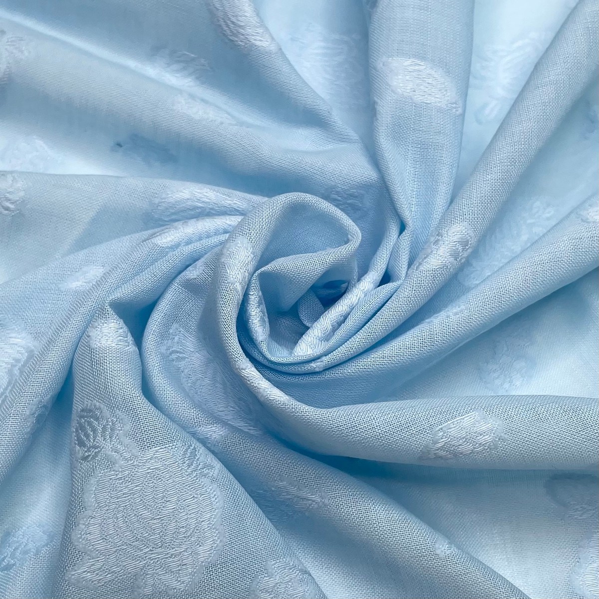 Hannah - Cotton Woven - Light Blue Floral - 3.5M Bundle