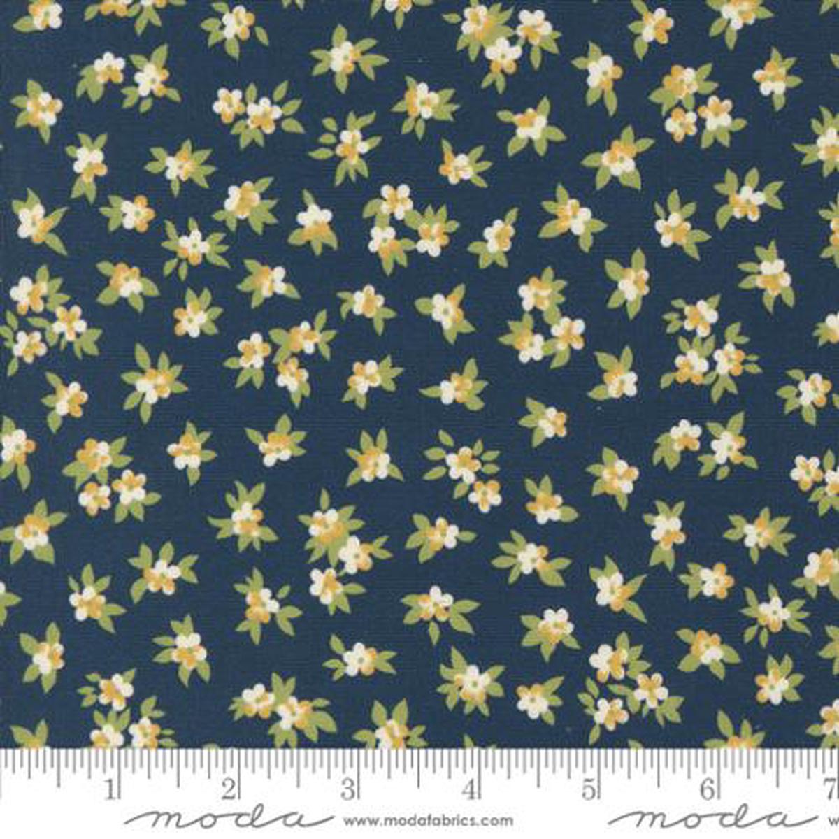 Chelsea Garden-Tea Rose Ditsy Small-Navy