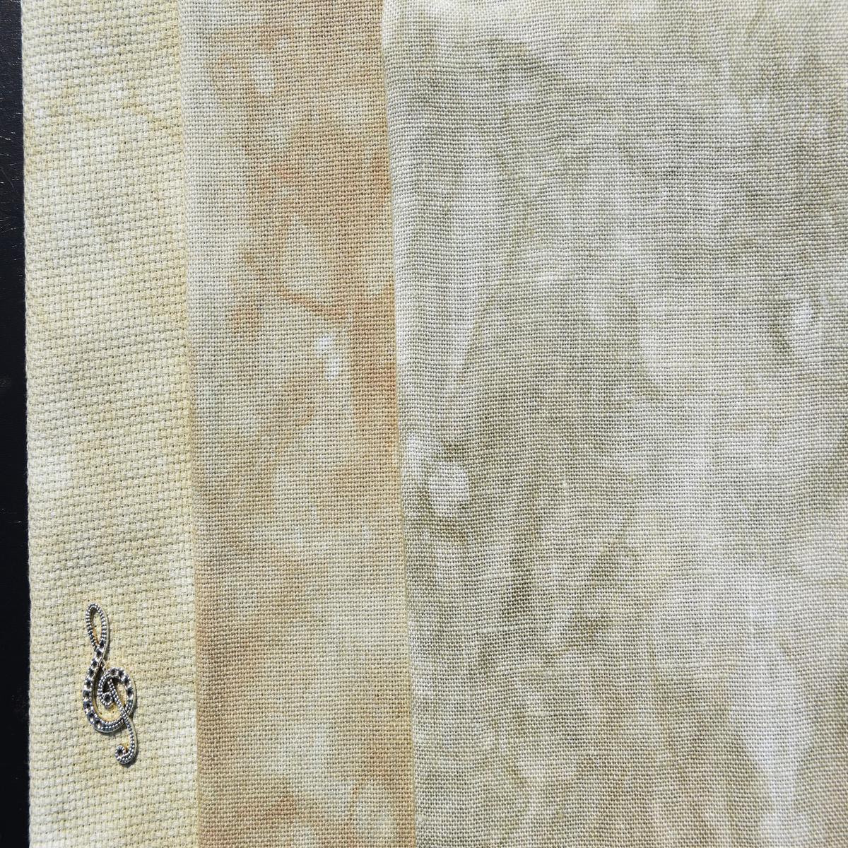 Sarah - Fat Quarter | Opalescent Linen | 32 ct