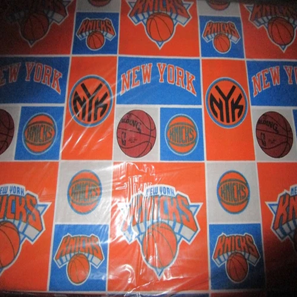 NEW YORK KNICKS - FABRIC - BY THE YARD - 100% COTTON