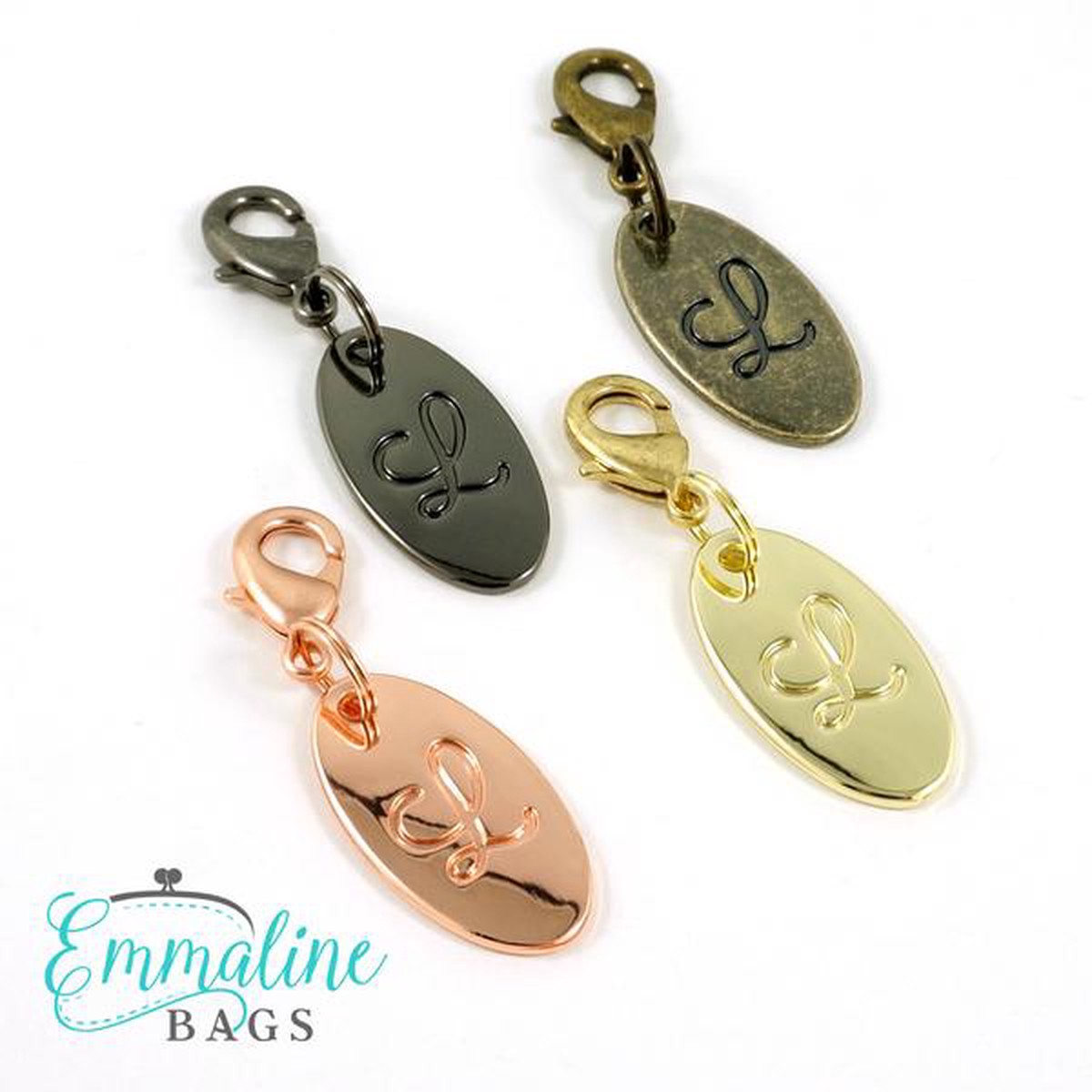 Emmaline Zip Pull Script in Gold - L