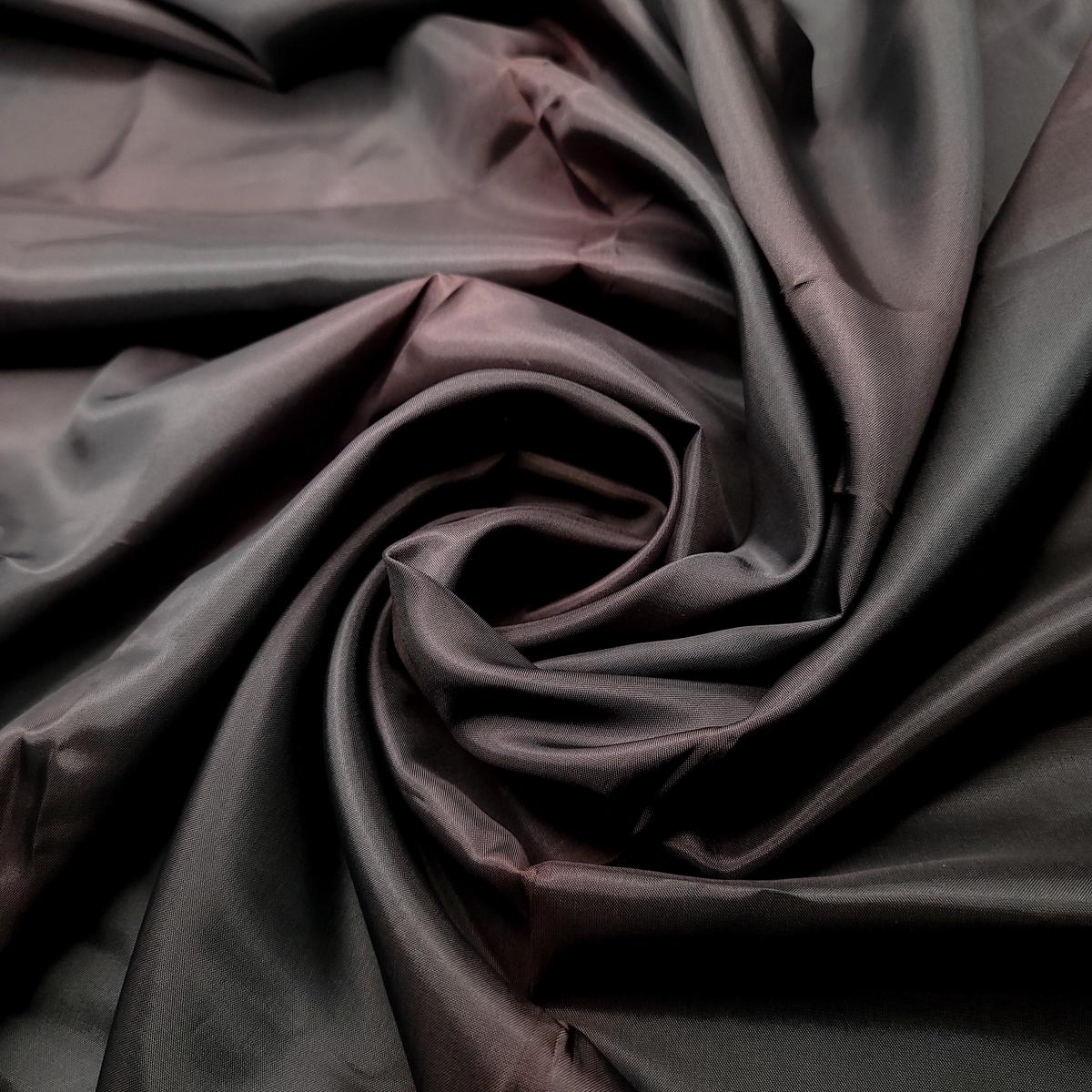 Fire And Ice - Satin Poly Woven - Dark Green/Red - 1M Bundle