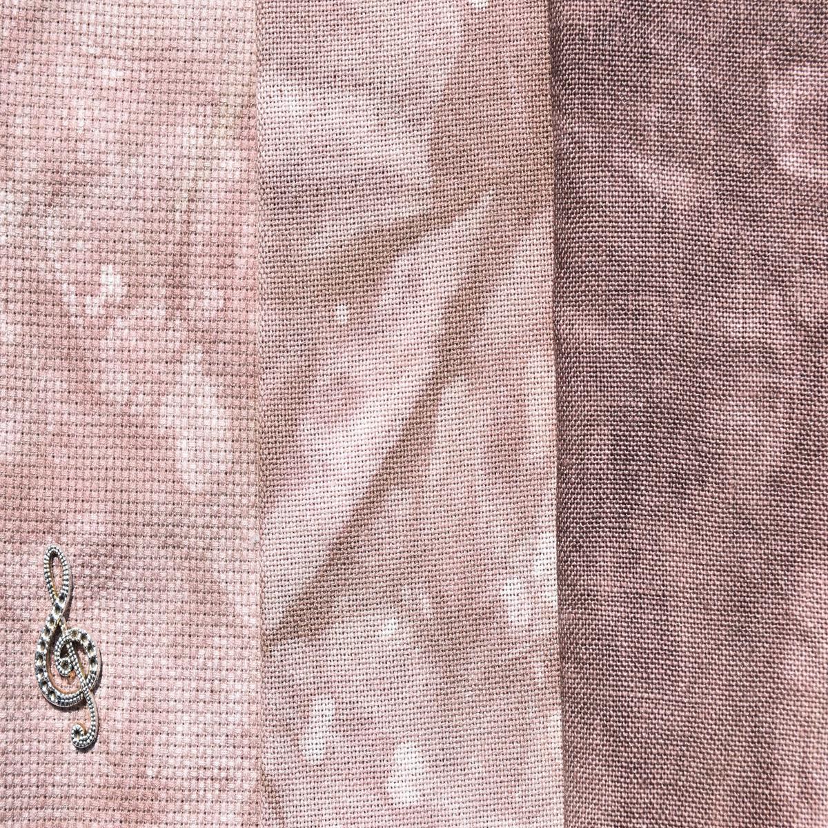 Stacy - Fat Quarter | Opalescent Aida | 16 ct