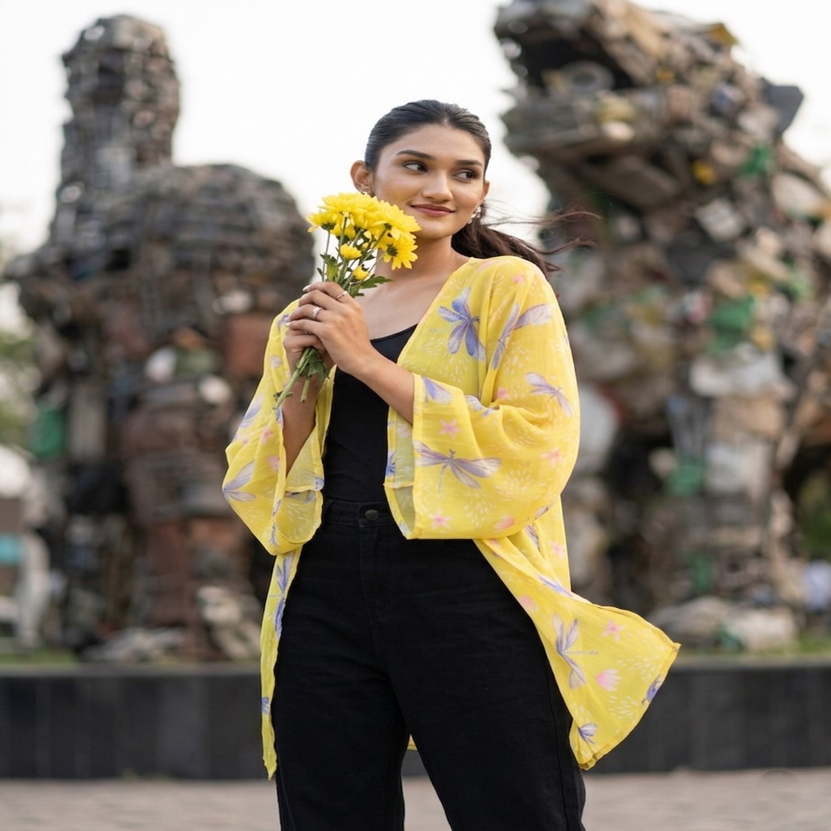 Golden Wing Shrug - Airy Fit, Nature Pop