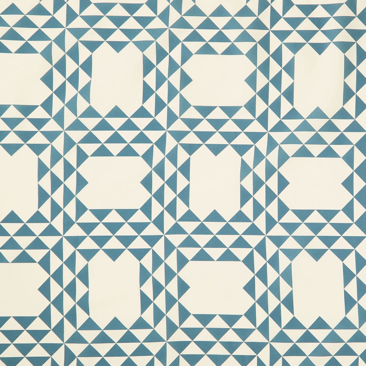 Perfect Points - Ocean Waves Cheater Print Slate Yardage