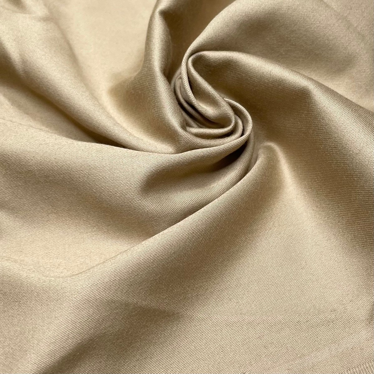 UB - Khaki Dreamin' - Sateen Cotton Woven - Light Beige - 2M Bundle