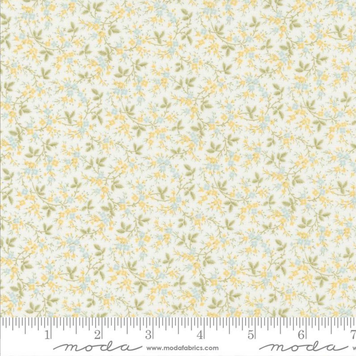 Honeybloom ~ Flourishing Flowers Ditsy ~ 44344 11 Milk