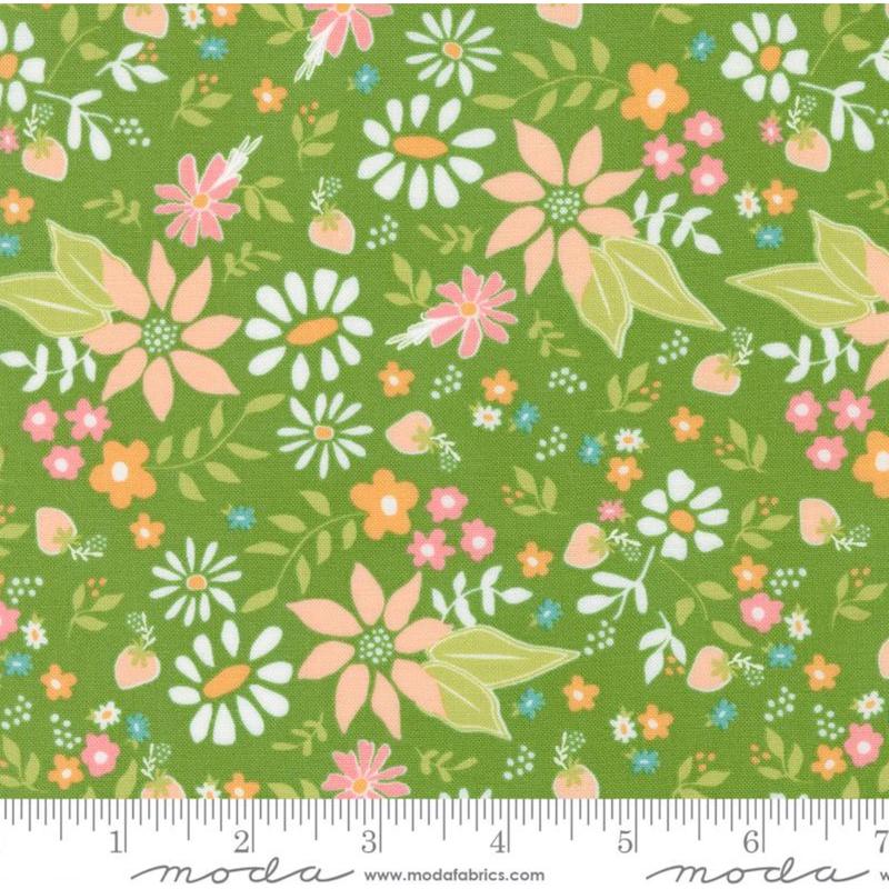Strawberry Lemonade ~ Strawberry Blossoms Florals ~ Fresh Grass 37670 20 ~ One Yard