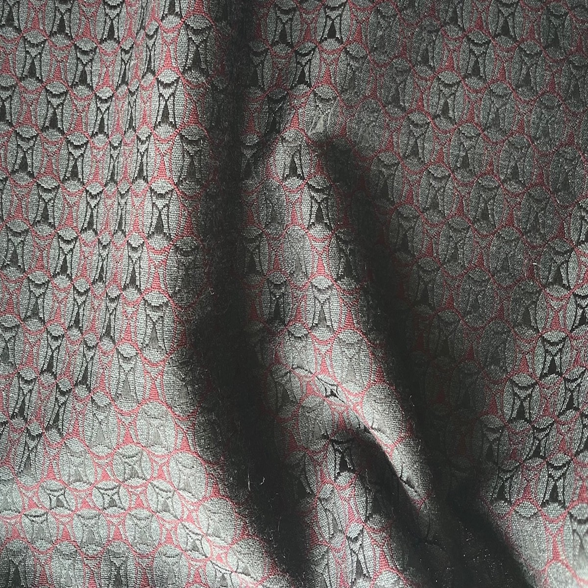 Mid-Weight Wine & Charcoal Foulard Wool Jacquard (Made in Italy)