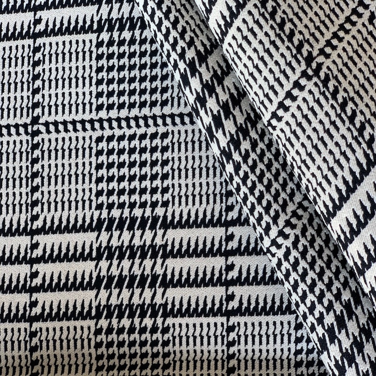 Mock Glen Plaid Houndstooth Silk BlendBoucl (Made in Italy)