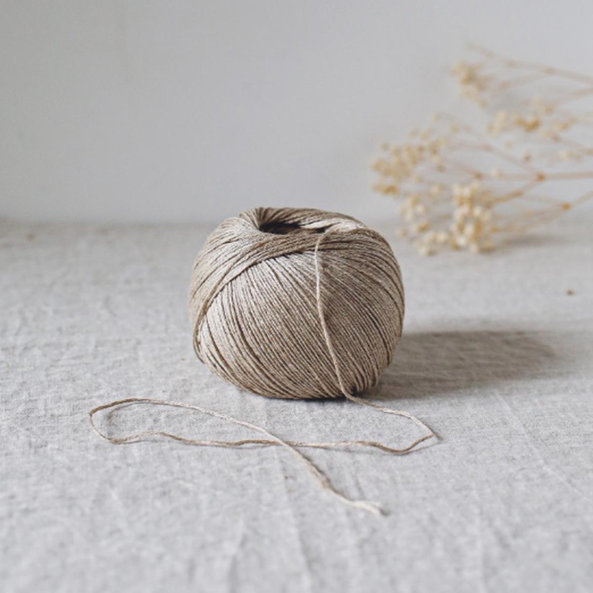 Antigone, 100% Bio Linen, DK, skein of 100 g/260 m