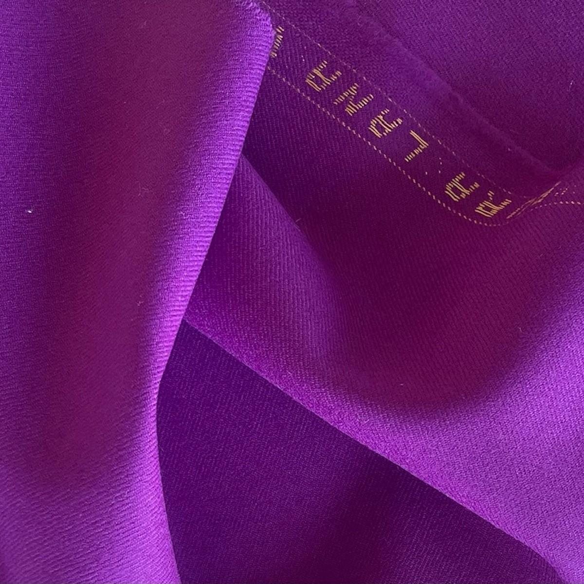 High-End Lighter Weight Electric Violet Selvedged Virgin Wool Flannel (Made in Italy)