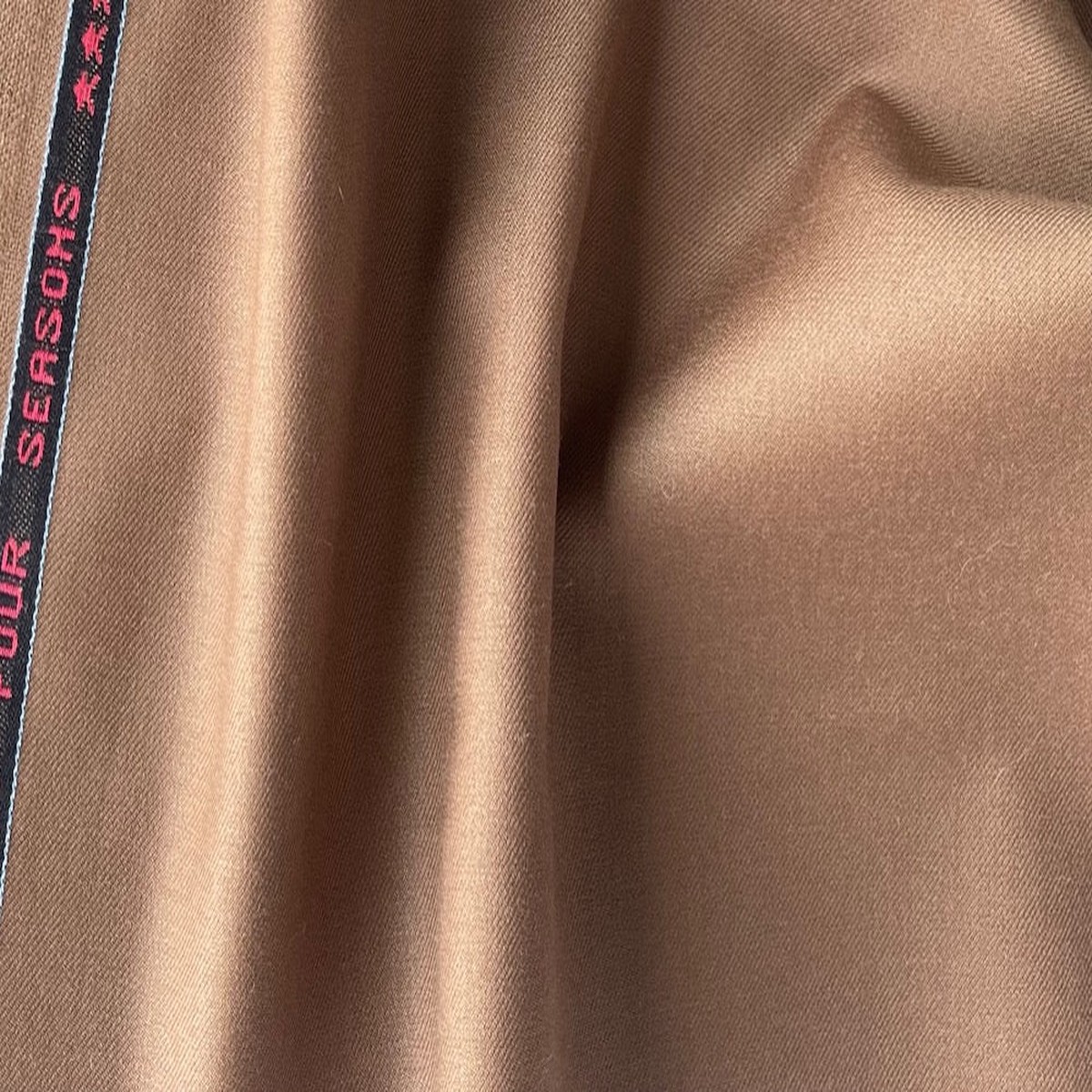 Rich Caf au Lait Selvedged 150s Wool Suiting (Made in Italy)