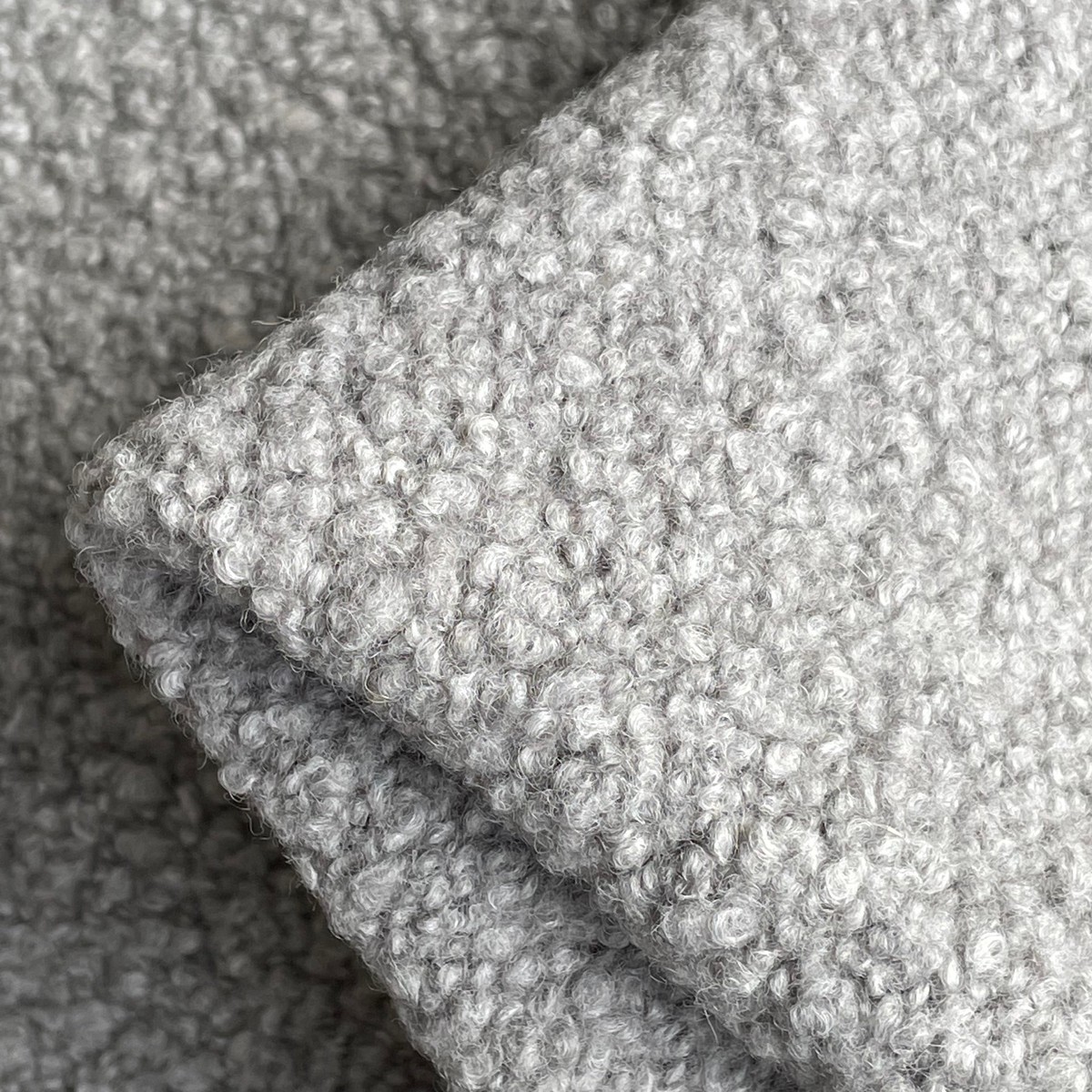 Alloy Boucl