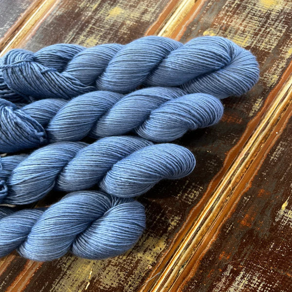 Corriedale 10 Ply 100g