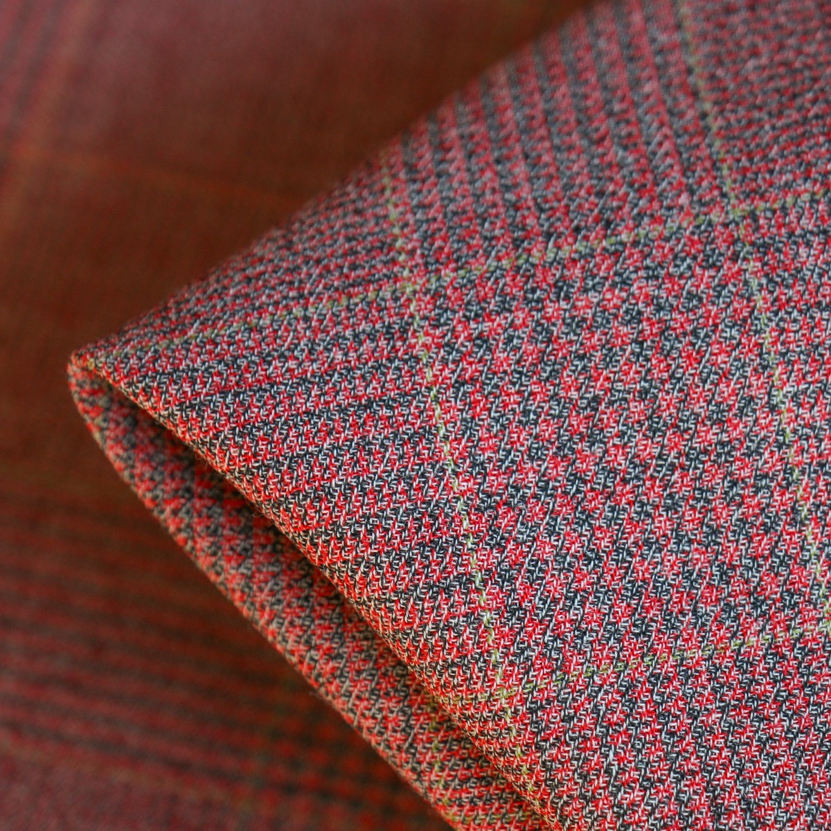 Sofia Check Cool Wool