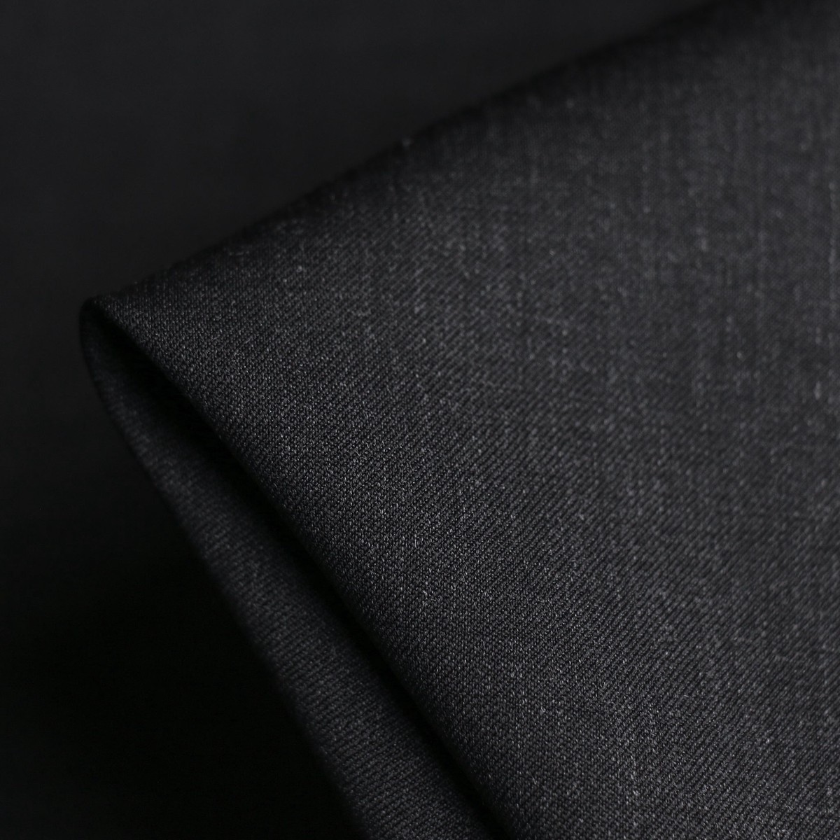 Signore Giorgio Charcoal Wool Suiting