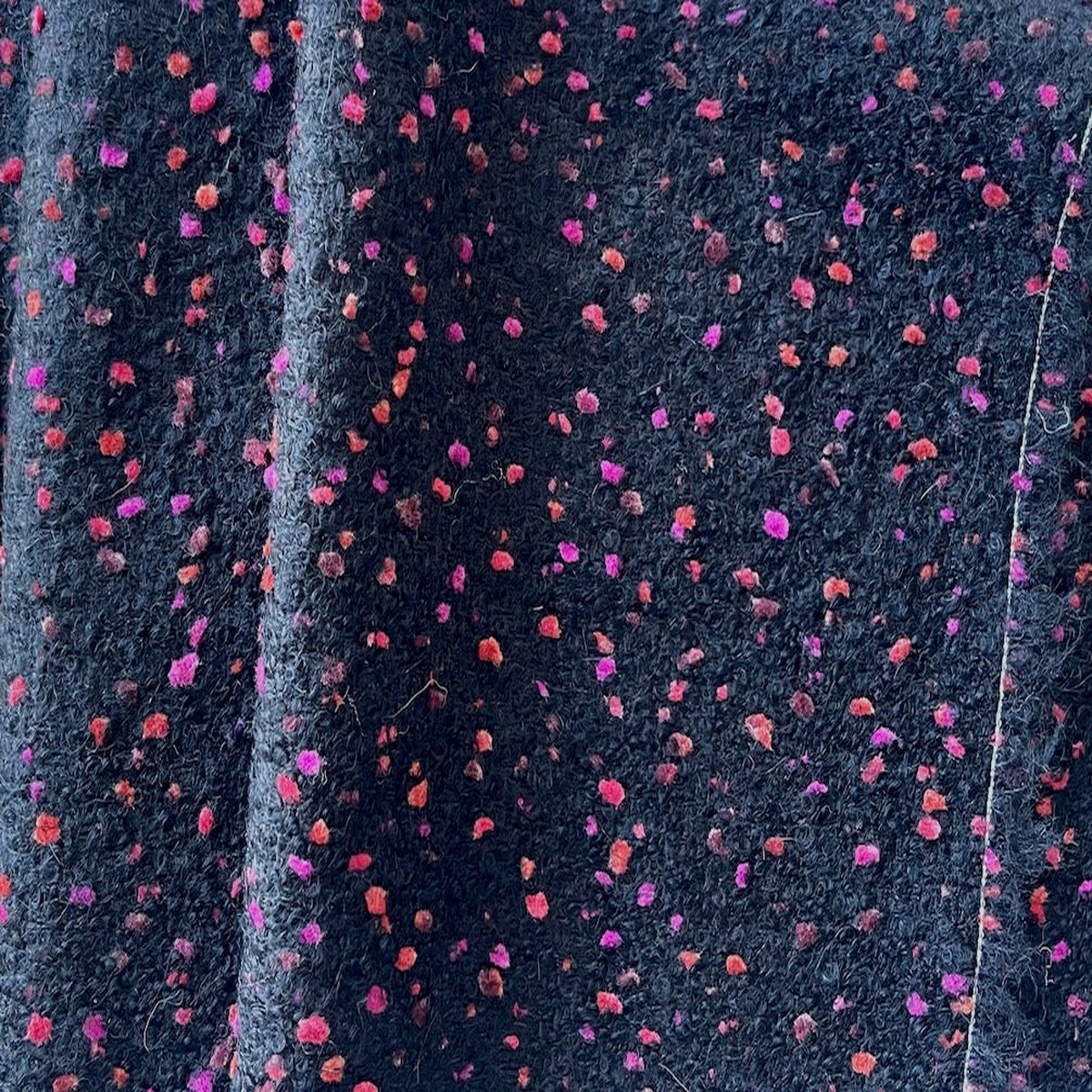 Chunky Persimmon & Magenta Flecked Black Wool Blend Boucl (Made in Spain)